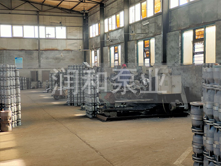 潛水泵導(dǎo)流殼加工車間
